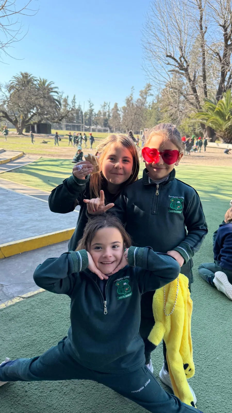 Alumnas en la semana del Día del Niño